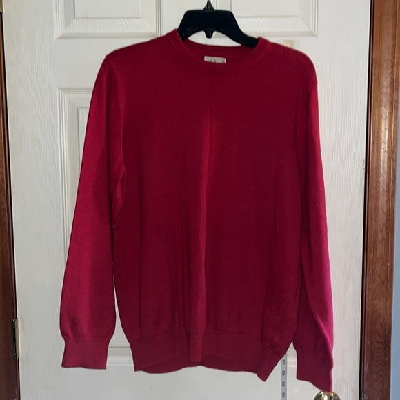 L.L. Bean-M-red-cotton/cashmere blend-crewneck, ribbed detailed, L/S, sweater. - Picture 1 of 13